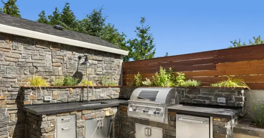 Outdoor Kitchen